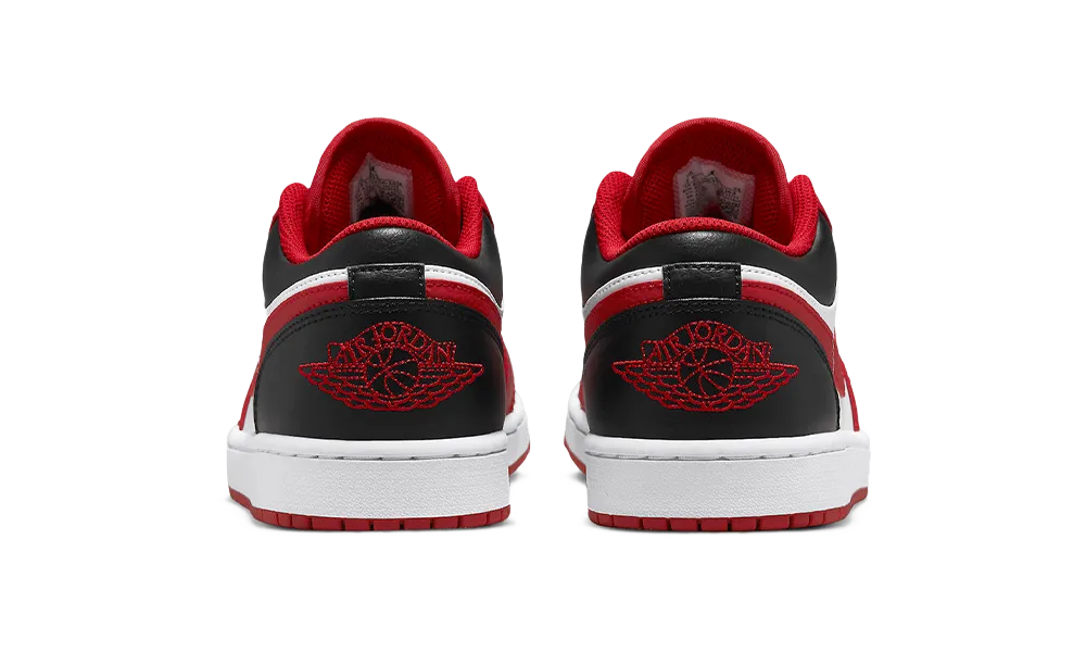 Air Jordan 1 Low Bulls