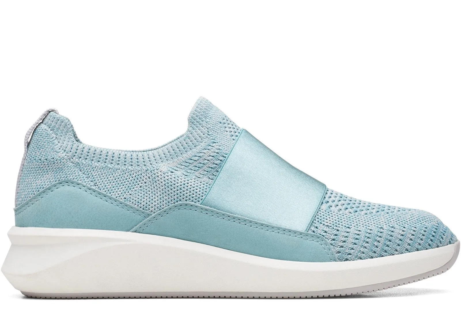 Clarks Un Rio Knit Womens Slip On Trainer