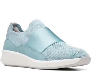 Clarks Un Rio Knit Womens Slip On Trainer