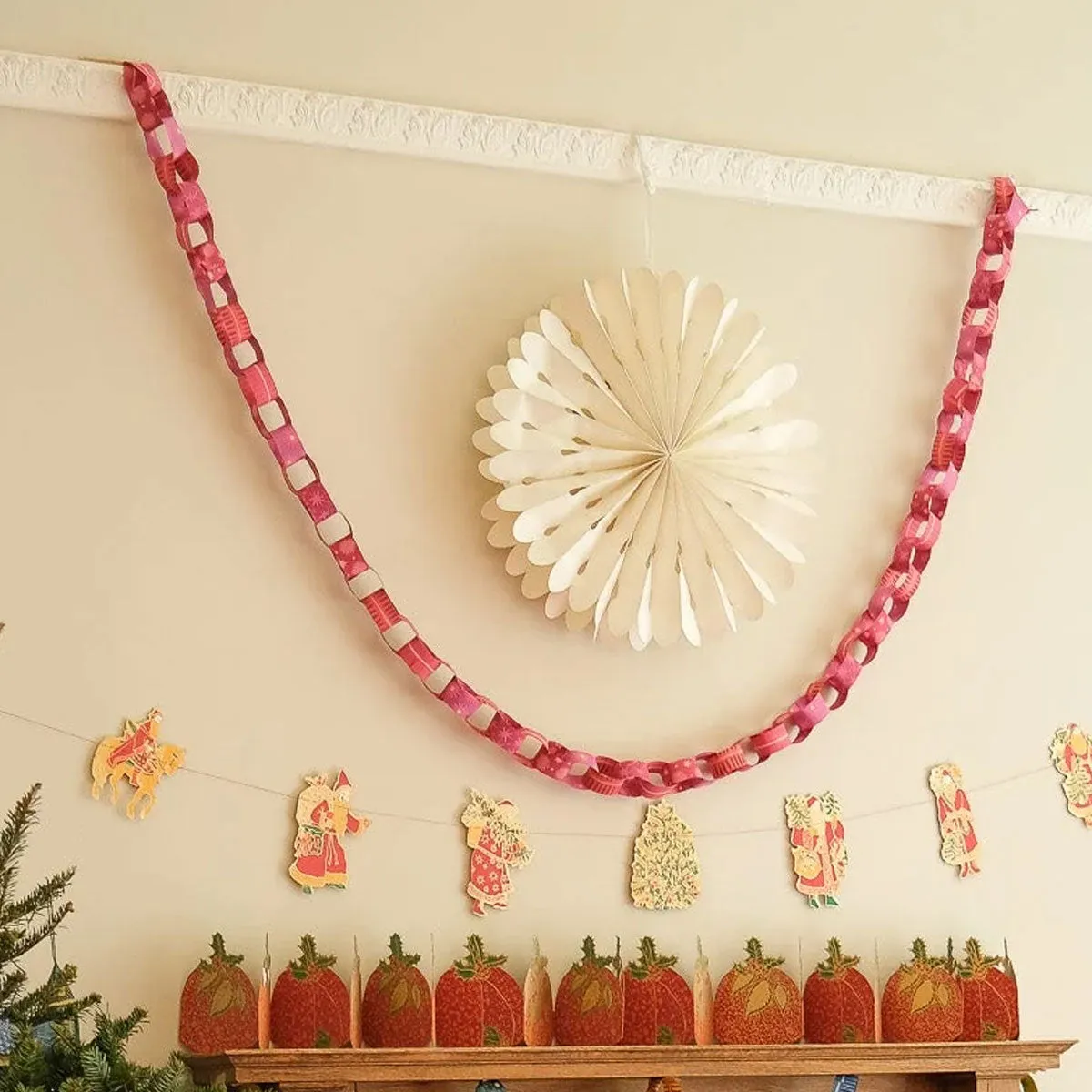 Paper Chain Pink and Red